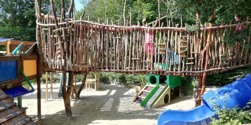 La Cabane, Дюрби Екстериор снимка